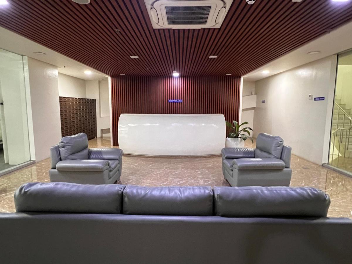 Hola! Condotel @ Inspiria ダバオ　シティ エクステリア 写真
